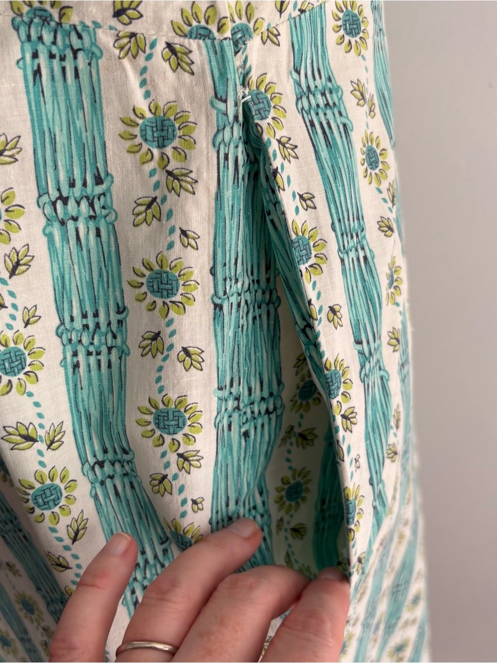 Vintage 1940s FRUIT of the LOOM Floral & Basket Print House Dress / 38 bust - Picture 7 of 15